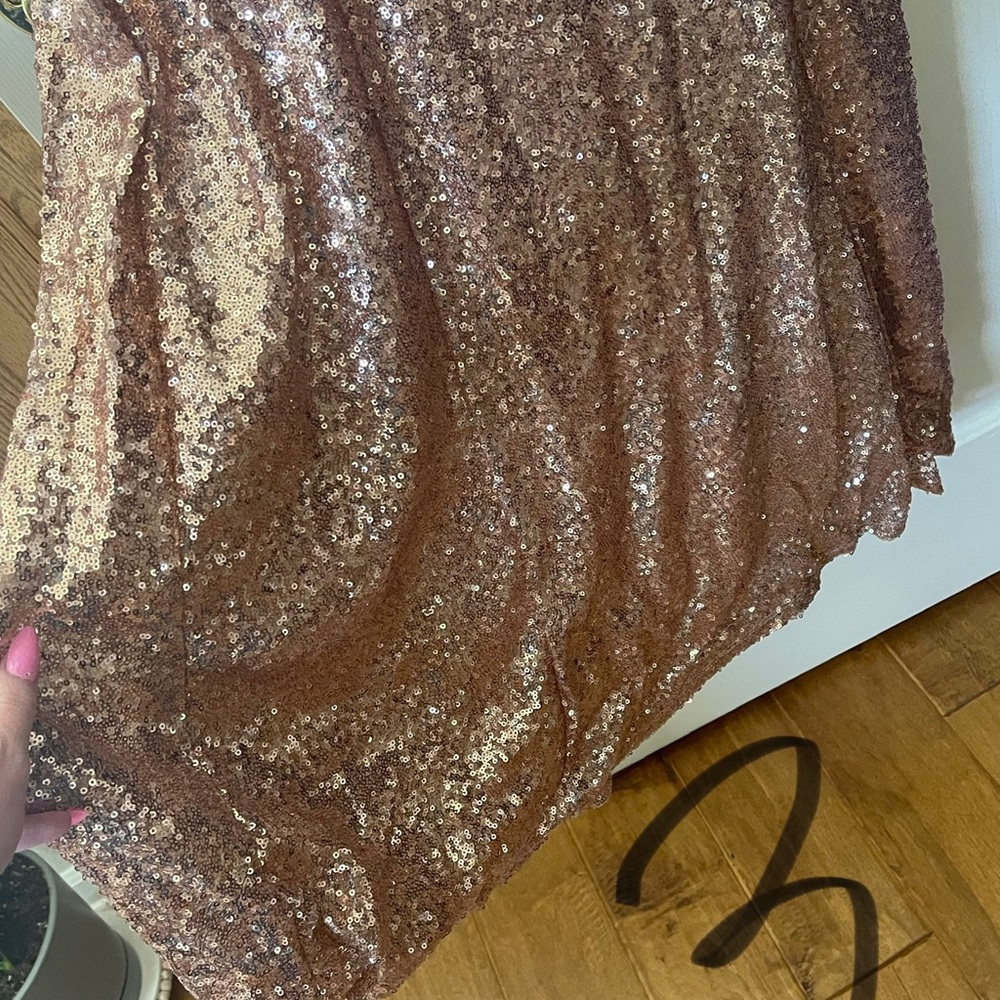 NEW ROSE GOLD SEQUIN DRESS - Picture 5 of 5